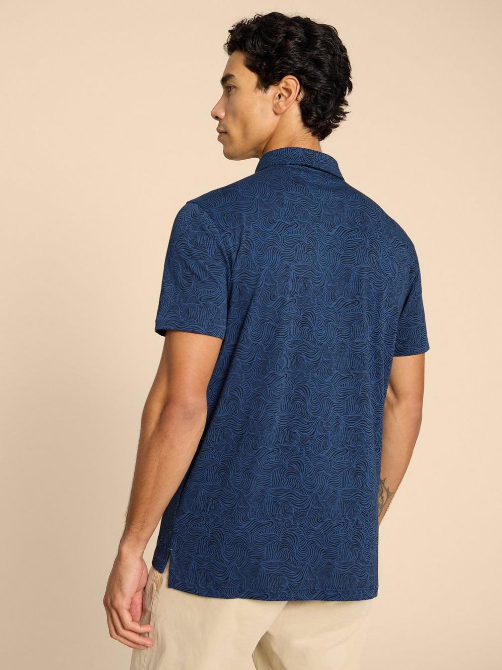 Waves Printed Polo in NAVY PR - MODEL BACK