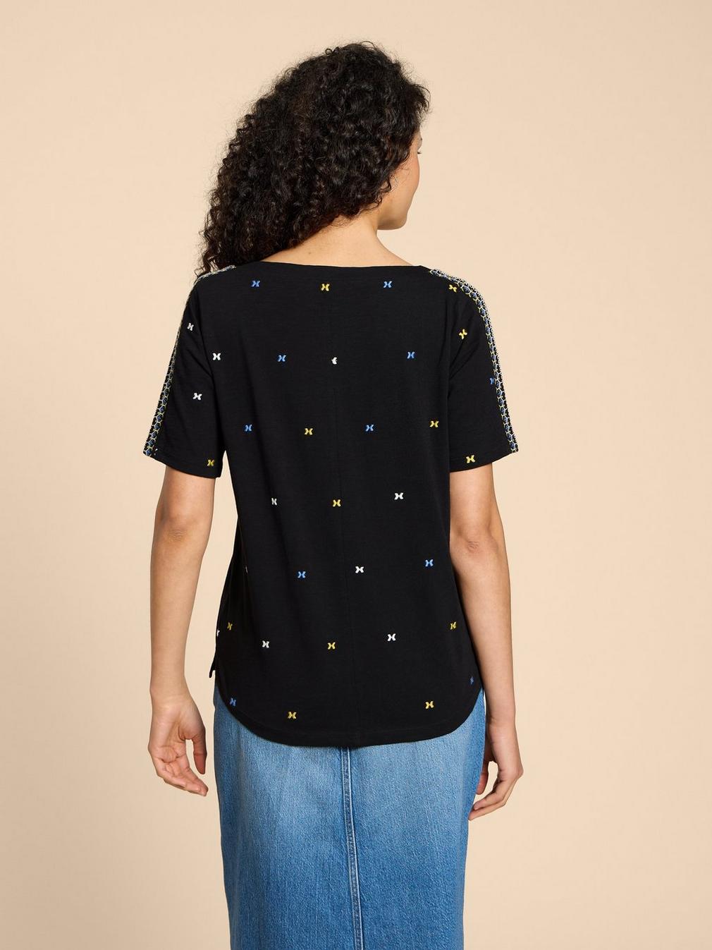 WINNIE EMBROIDERED TOP in BLK MLT - MODEL BACK