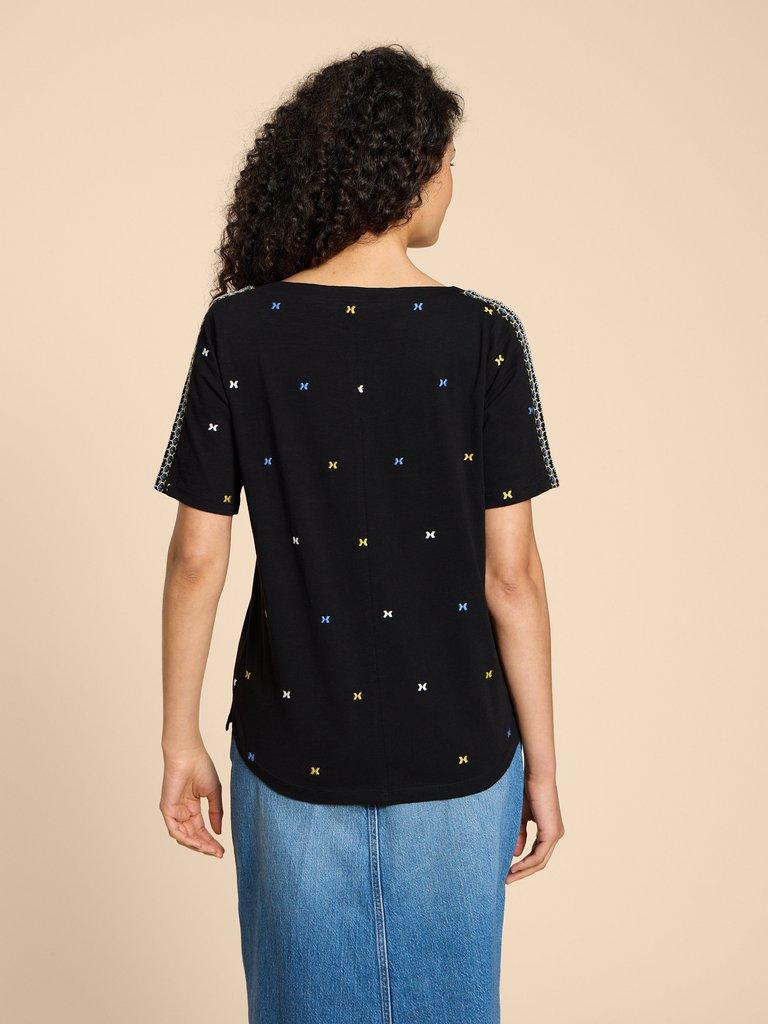 WINNIE EMBROIDERED TOP in BLK MLT - MODEL BACK