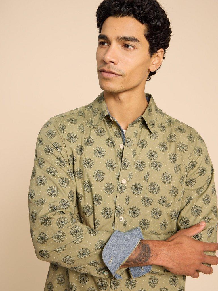 Daisy Floral Printed Shirt in GREEN PR - MODEL DETAIL