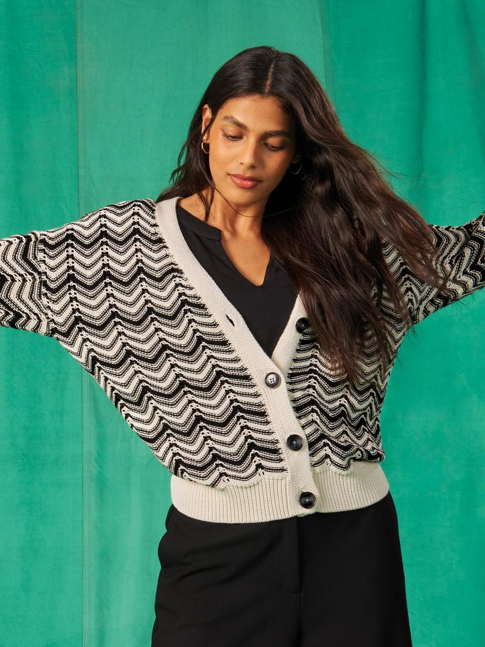 STELLA CHEVRON CARDI in WHITE MLT - MIXED