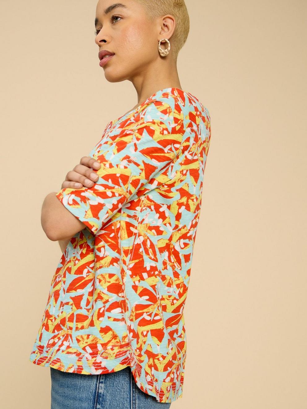 WEAVER JERSEY TOP in ORANGE PR - MODEL DETAIL