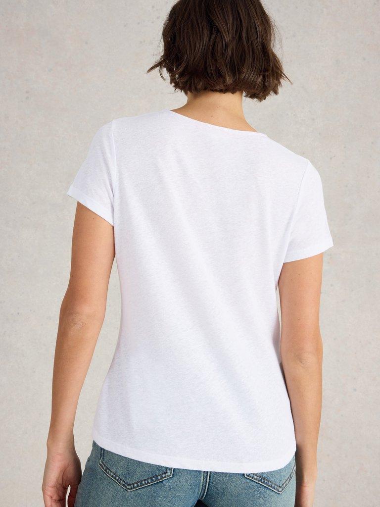 Ellie Linen Blend Lace Tee in BRIL WHITE - MODEL BACK