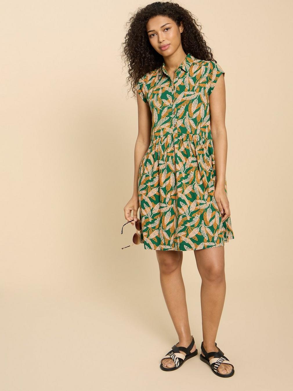 Everly Printed Jersey Shirt Dress in GREEN PR - MODEL DETAIL