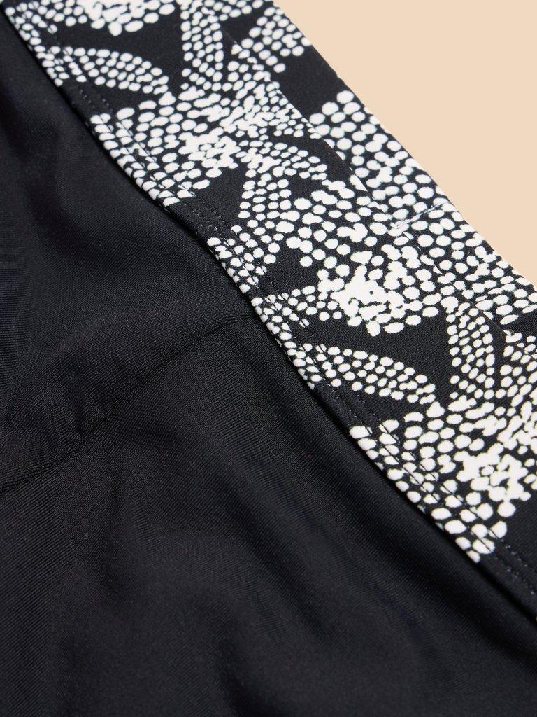 Bay Print Swim Short in BLK PR - FLAT DETAIL