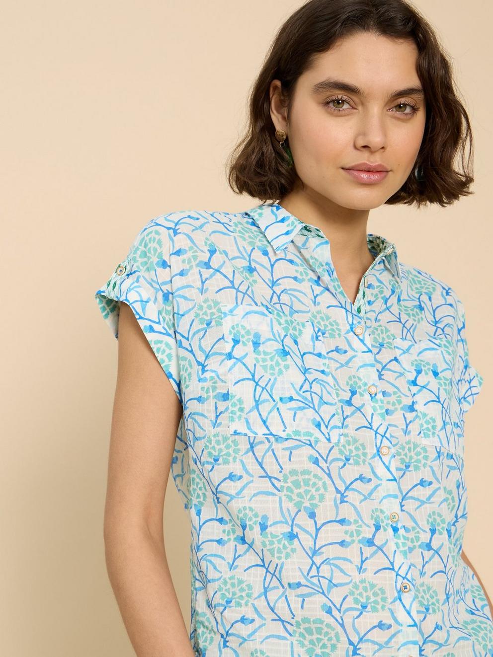 Ellie Organic Cotton Shirt in IVORY PR - MODEL DETAIL