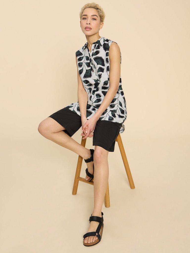 Evelyn Sleeveless Linen Tunic in BLK PR - MODEL FRONT