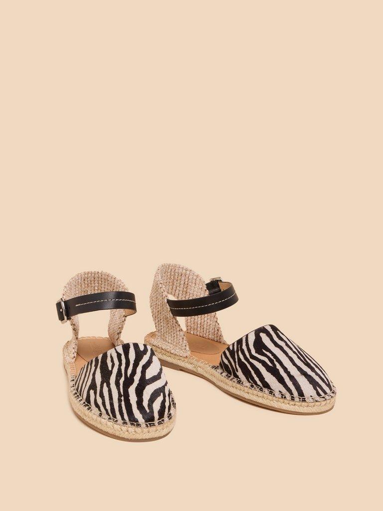 Buttercup Leather Espadrille in BLK PR - FLAT FRONT