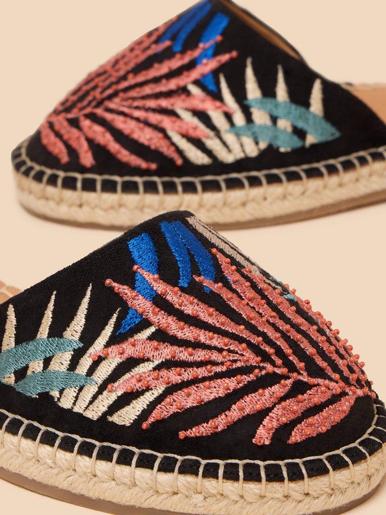 Honeysuckle Leaf Espadrille in BLK MLT - FLAT BACK