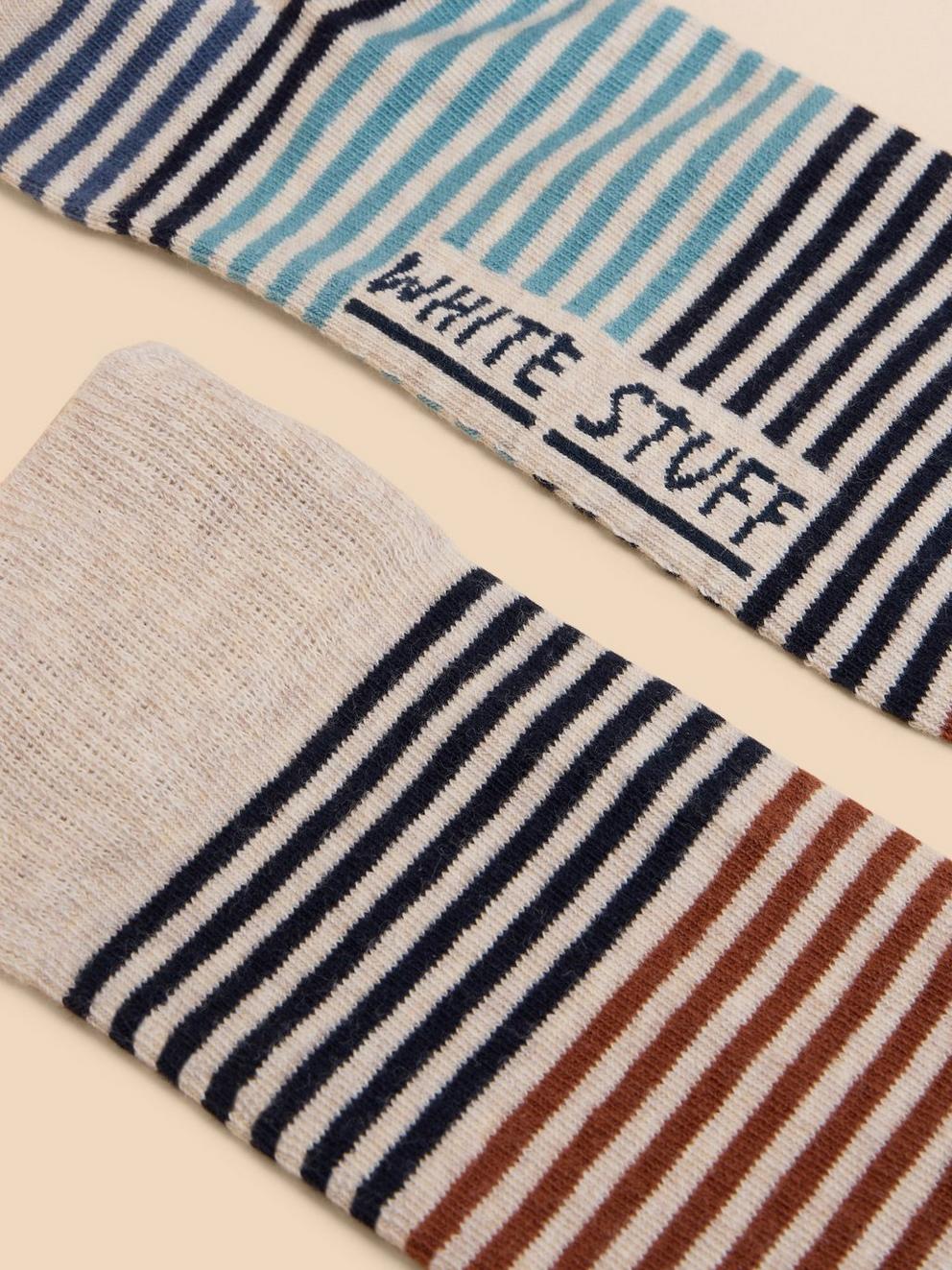 Fine Stripe Ankle Sock in NAT MLT - FLAT FRONT