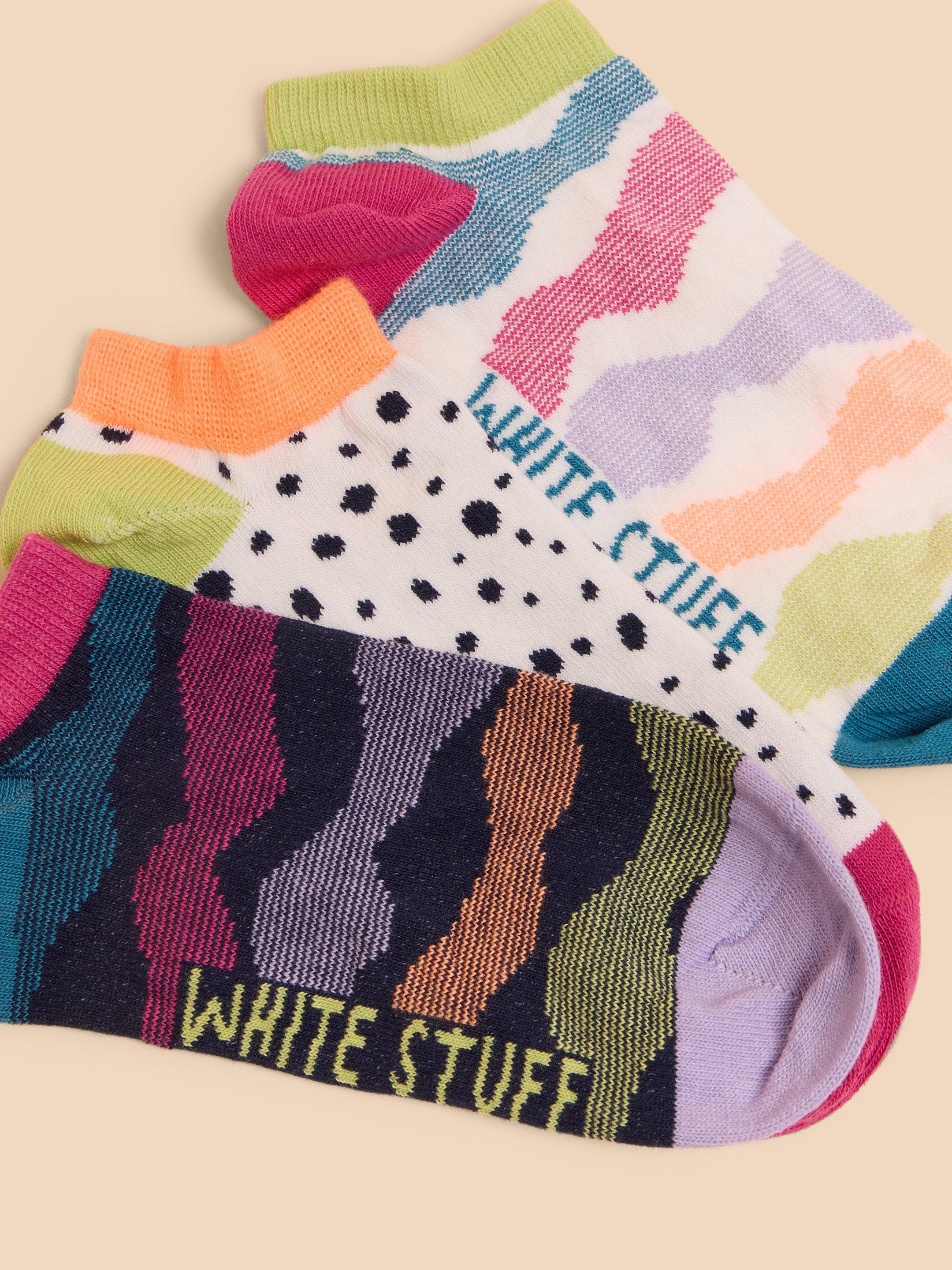 3 Pack Abstract Trainer Socks in NAT MLT - FLAT DETAIL