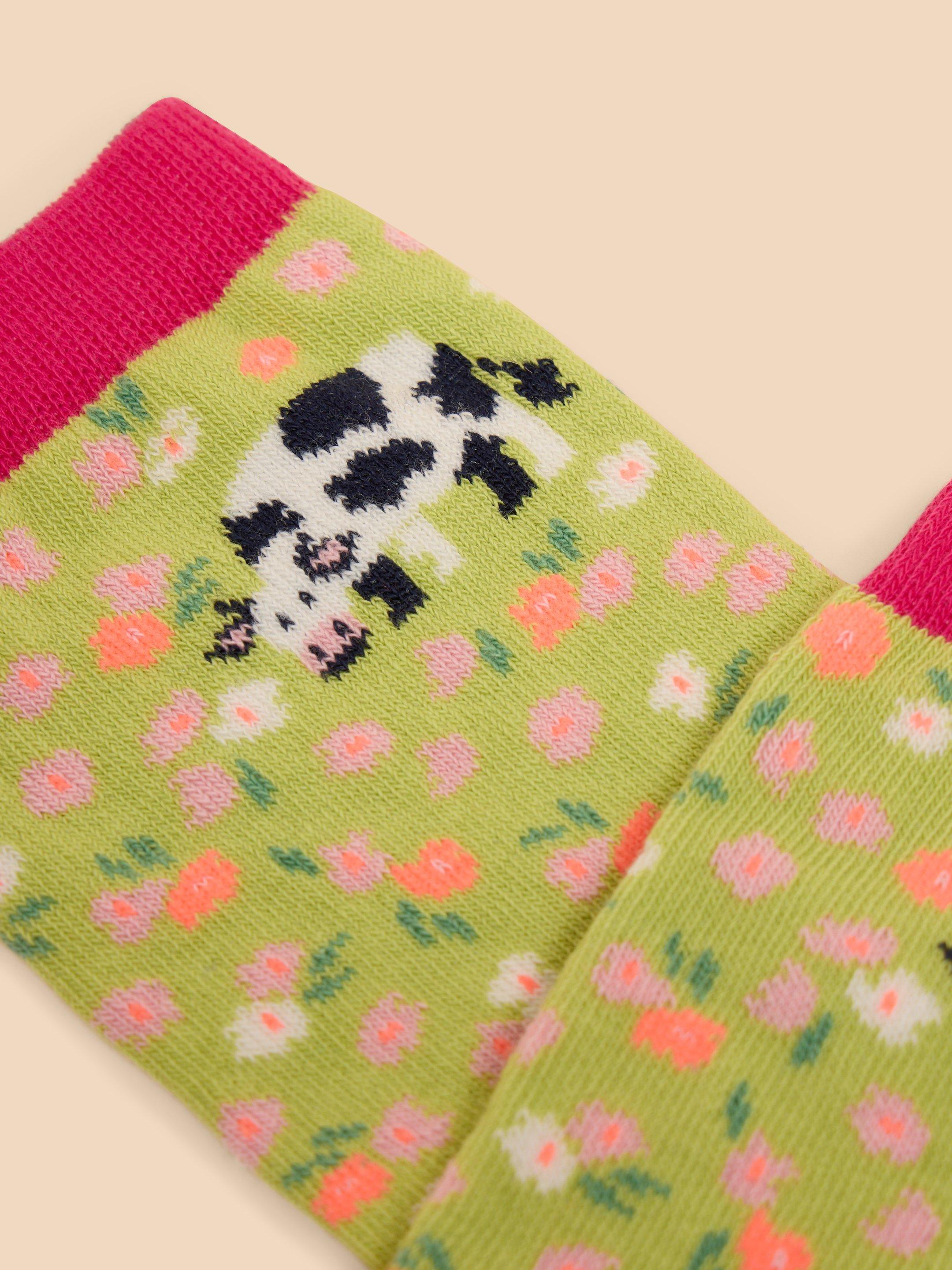 Cow Floral Ankle Sock in GREEN MLT - FLAT DETAIL