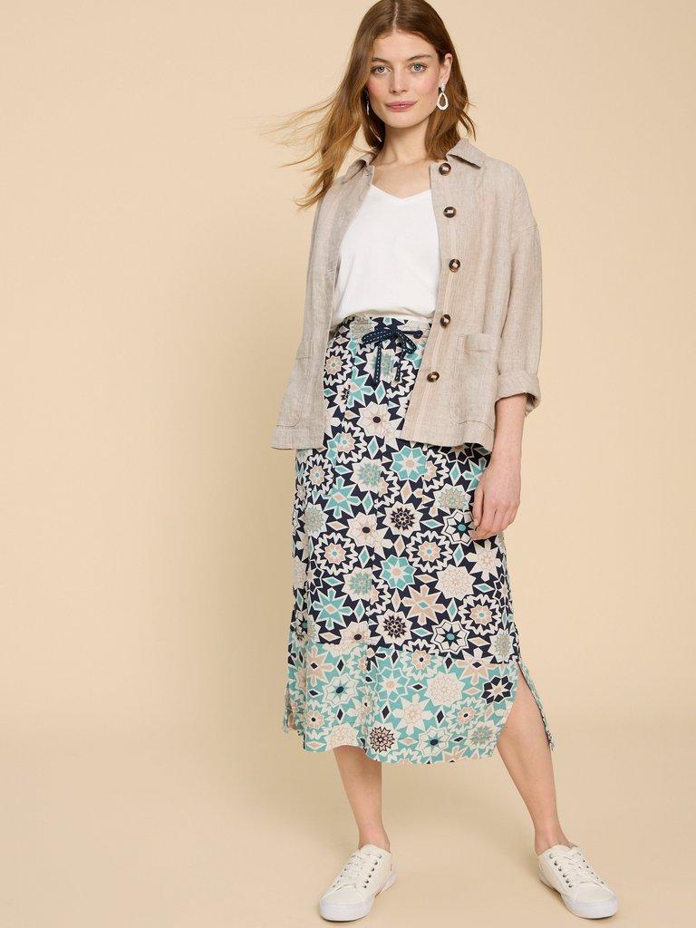 Elle Linen Blend Skirt in NAVY PR - LIFESTYLE