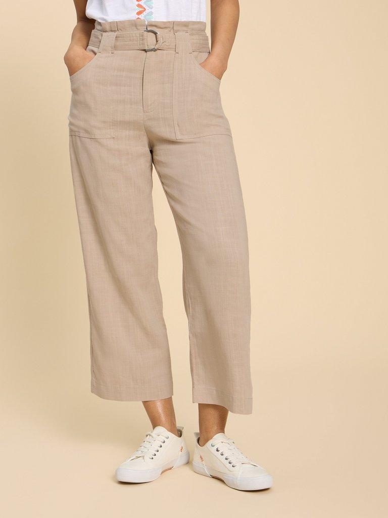 Teakie Tencel Linen Trouser in LGT NAT - MODEL DETAIL