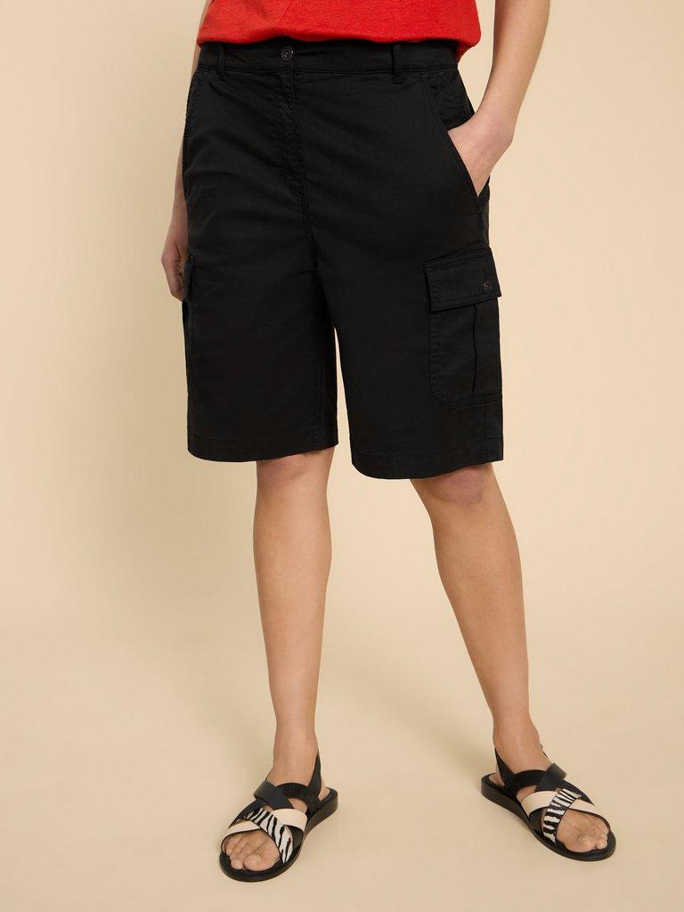 Everleigh Cargo Shorts in PURE BLK - MODEL DETAIL