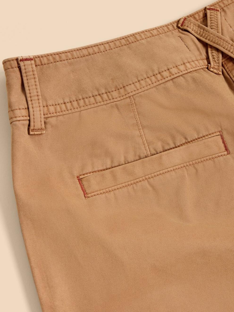 Carlie Cargo Shorts in DK NAT - FLAT DETAIL