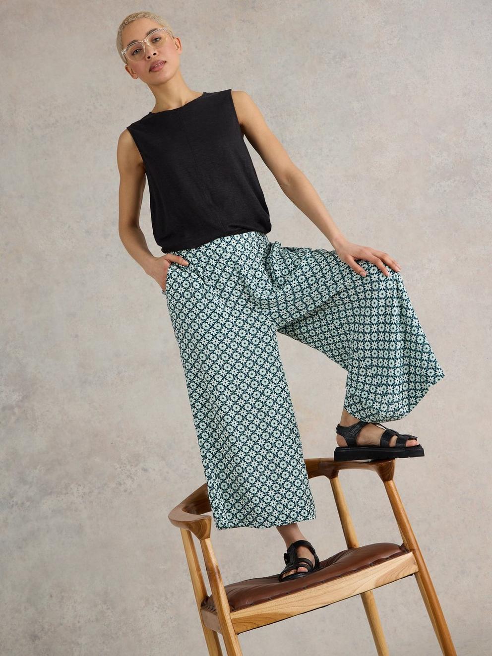 Lisette Crinkle Culotte in NAVY PR - LIFESTYLE