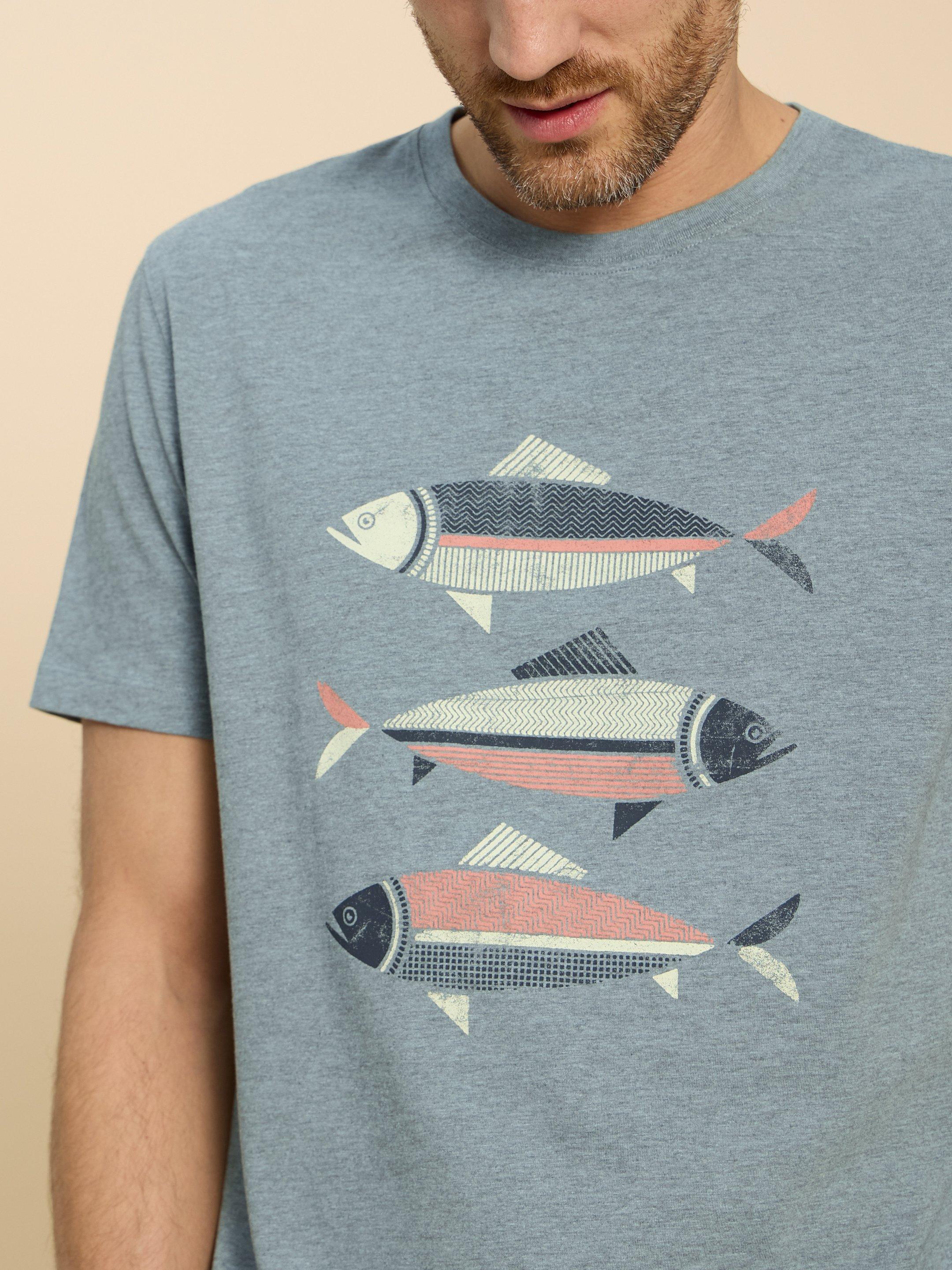 Fish Graphic Short Sleeve Tee in DENIM PR - MODEL DETAIL