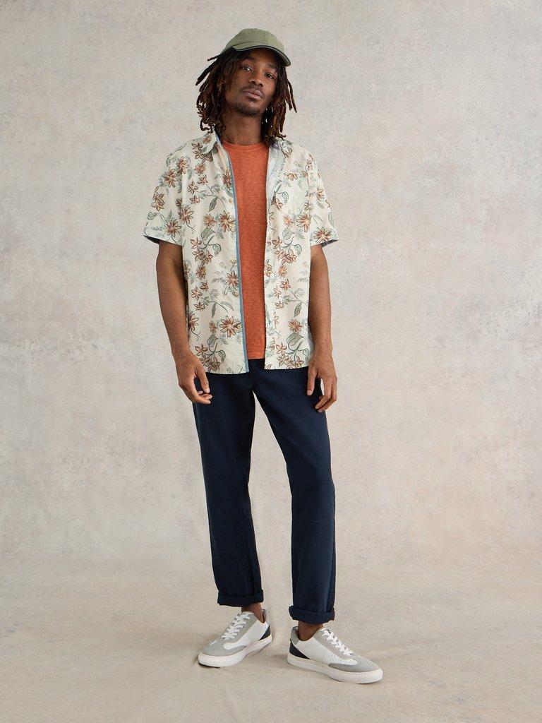 Floral Printed SS Shirt in NAT PR - MODEL DETAIL