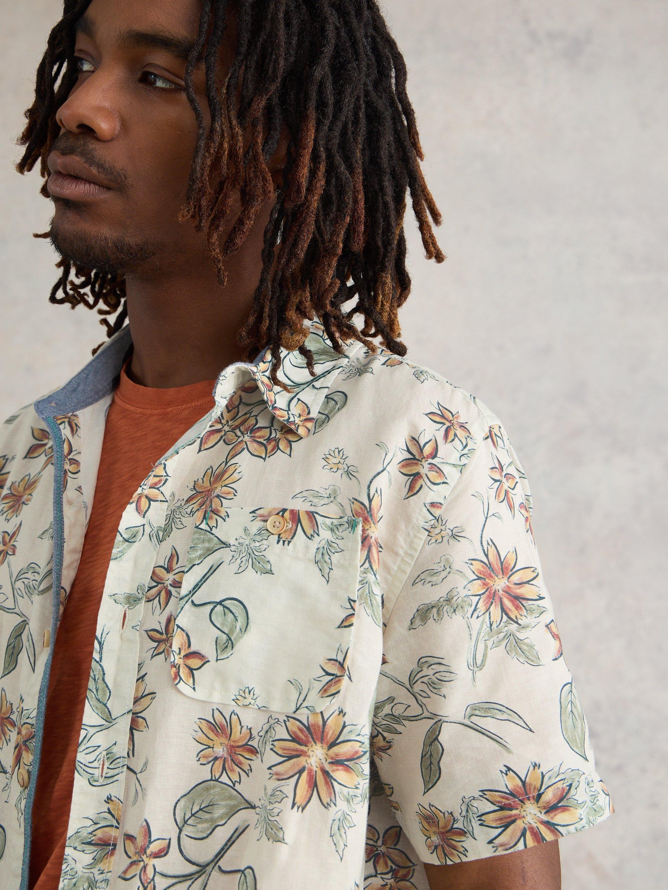 Floral Printed SS Shirt in NAT PR - MODEL FRONT