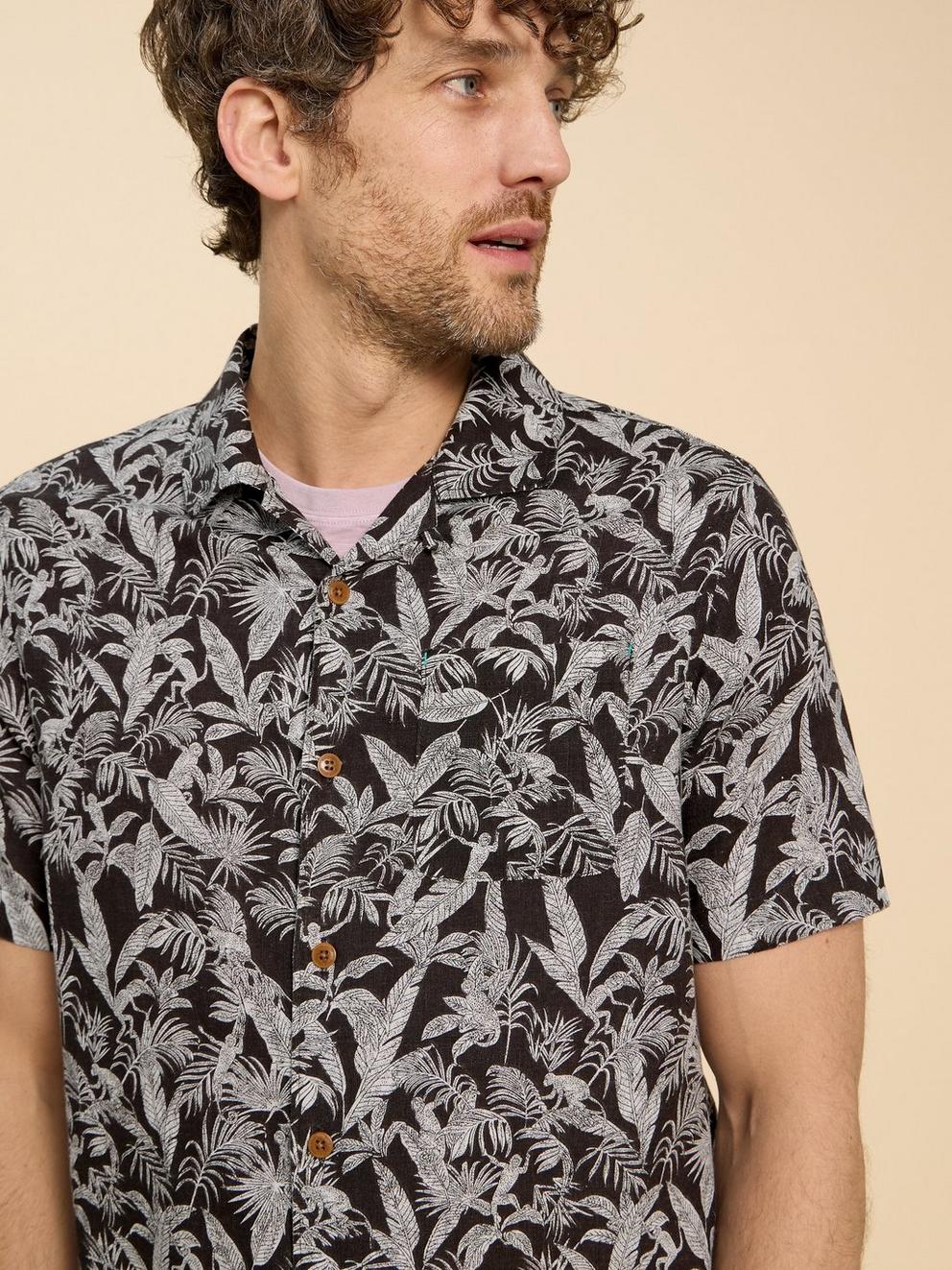 Monkey Printed Shirt in BLK PR - MODEL FRONT