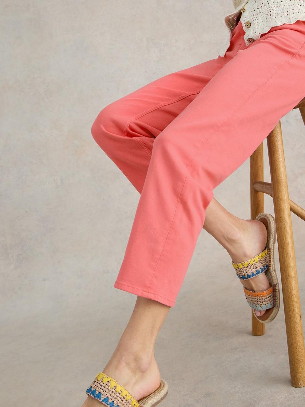 Blake Straight Cropped Jean in BRT PINK - MODEL DETAIL