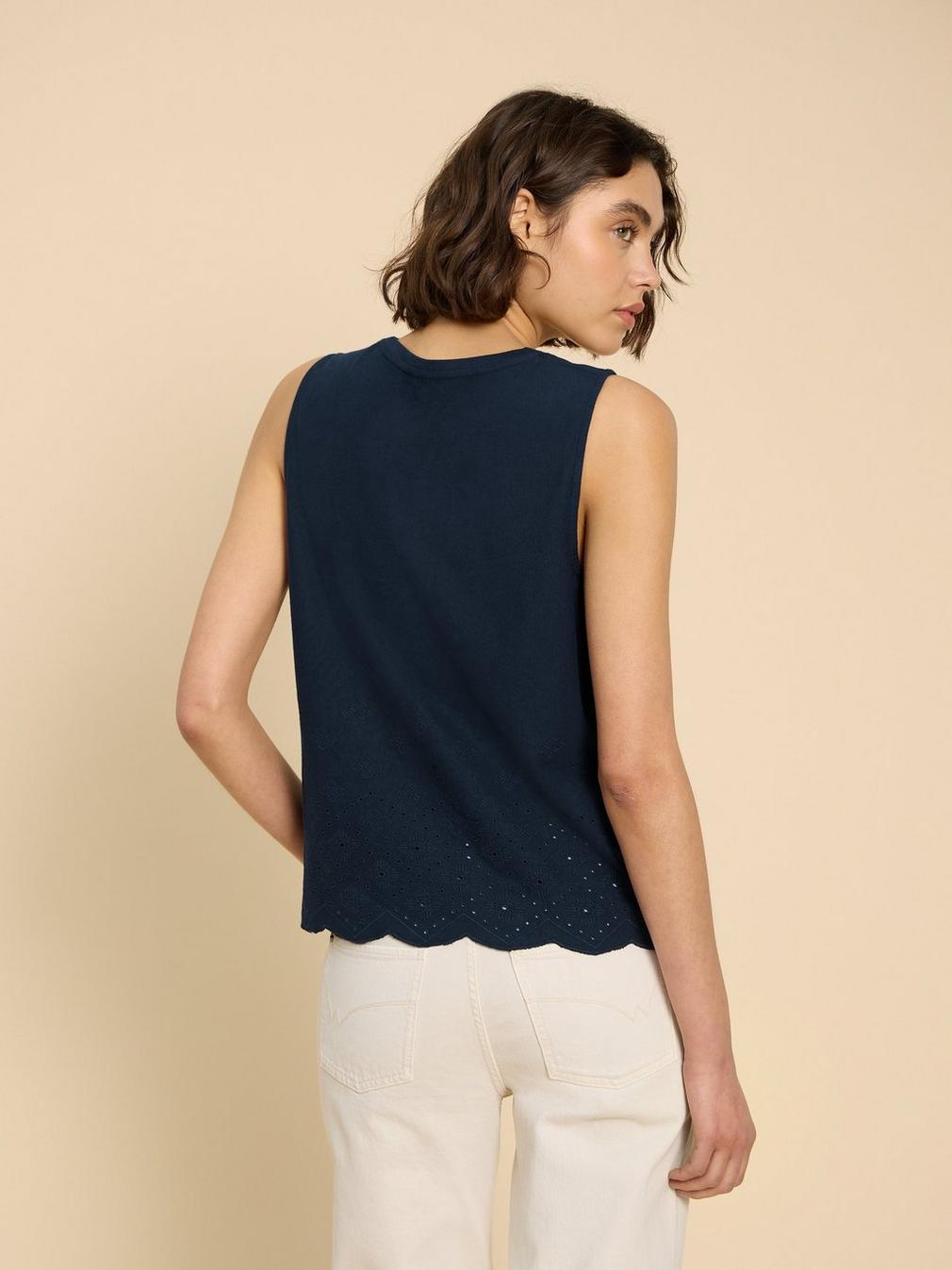 SILVIA CUT OUT VEST in FR NAVY - MODEL BACK