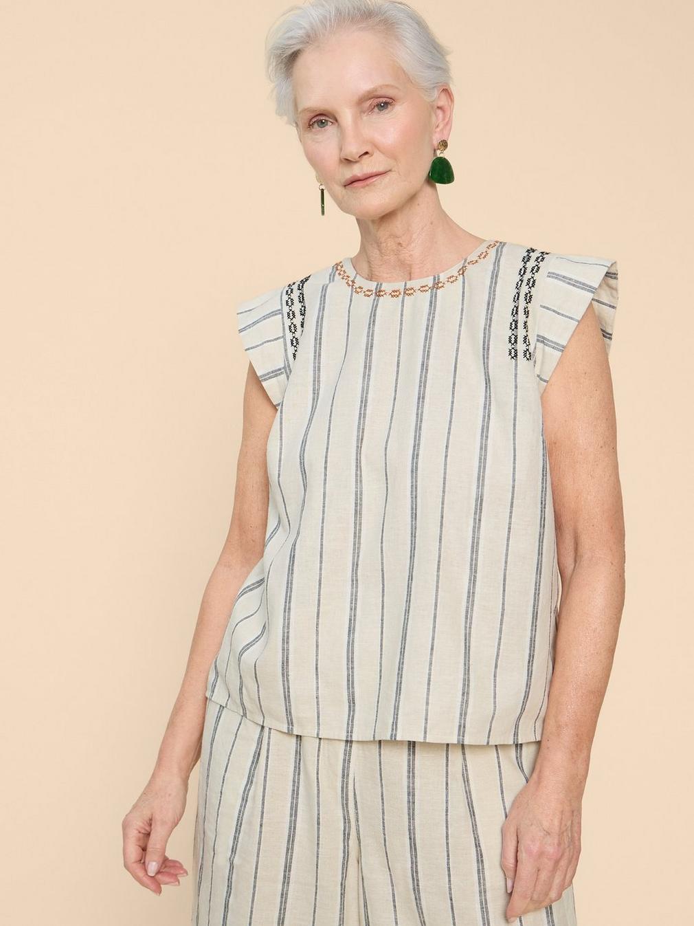 Carla Stripe Linen Blend Top in NAT MLT - LIFESTYLE