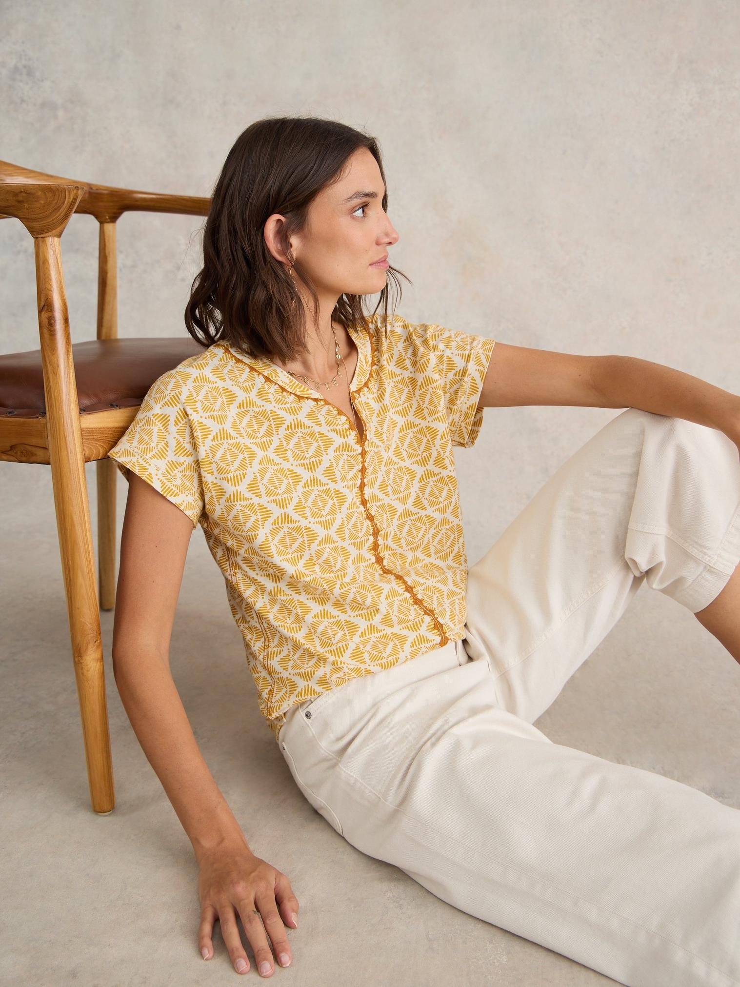 NELLY EMBROIDERED PRINTED TEE in YELLOW PR - LIFESTYLE