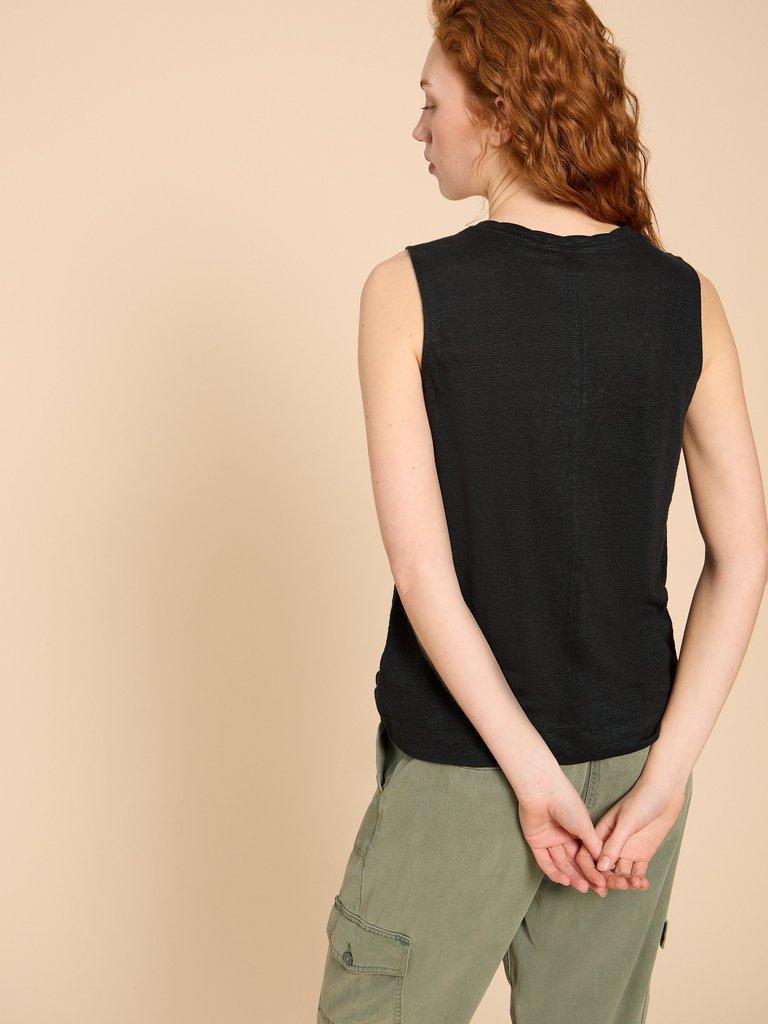 RYLEE LINEN VEST in PURE BLK - MODEL BACK