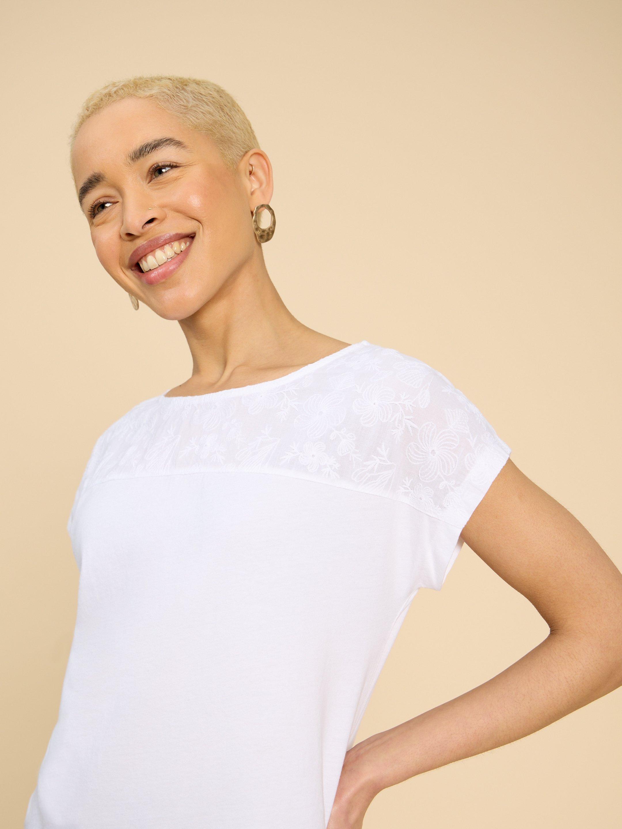 ANTHEA EMBROIDERY TOP in BRIL WHITE - LIFESTYLE