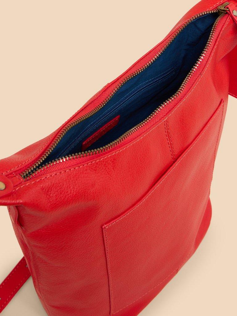 Fern Crossbody in MID ORANGE - FLAT DETAIL