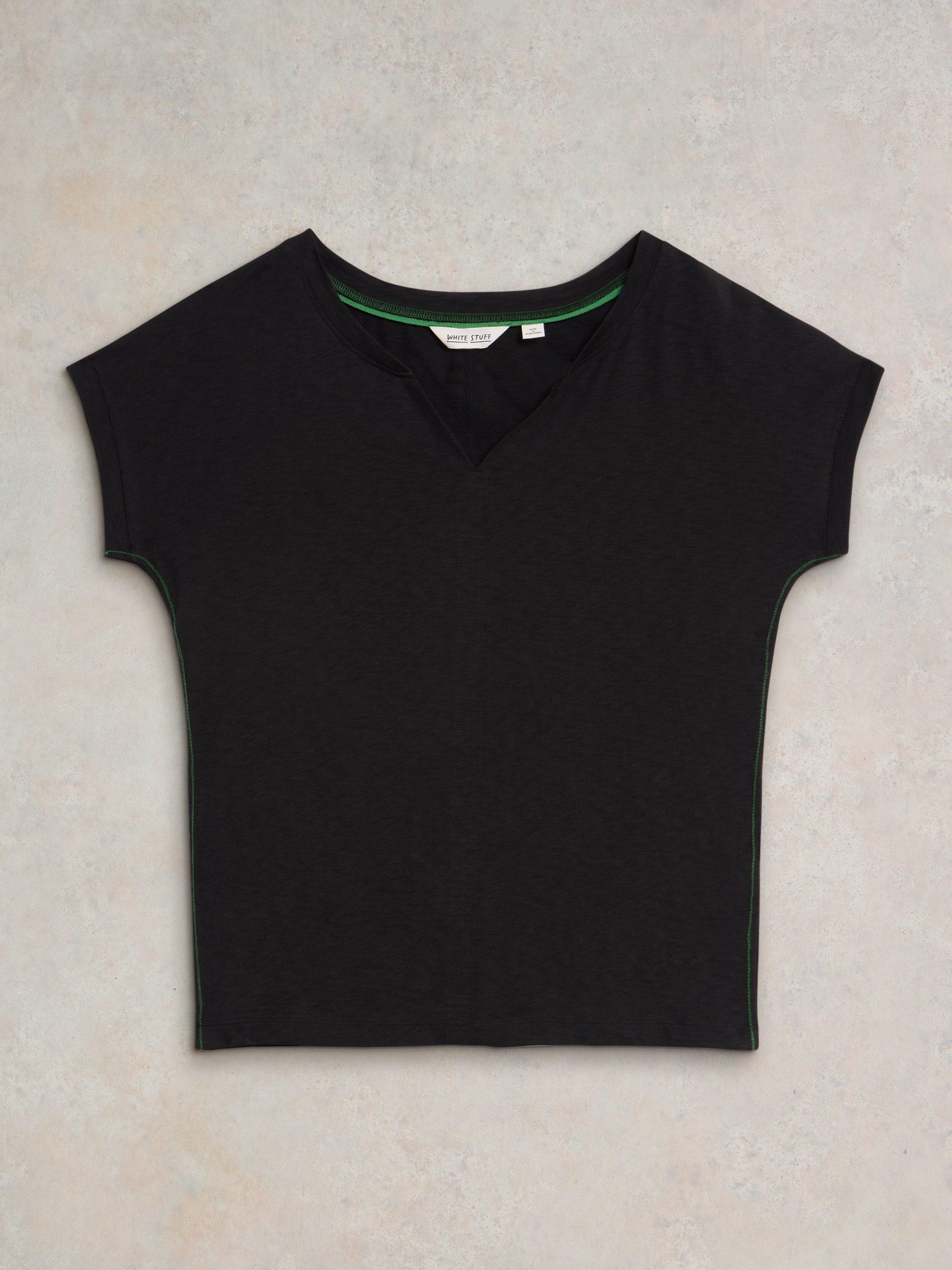NELLY COTTON NOTCH NECK TEE in PURE BLK - FLAT FRONT