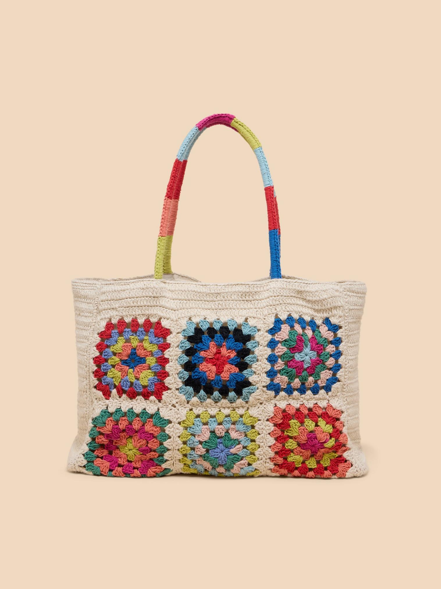 Callie Crochet Tote in NAT MLT - LIFESTYLE