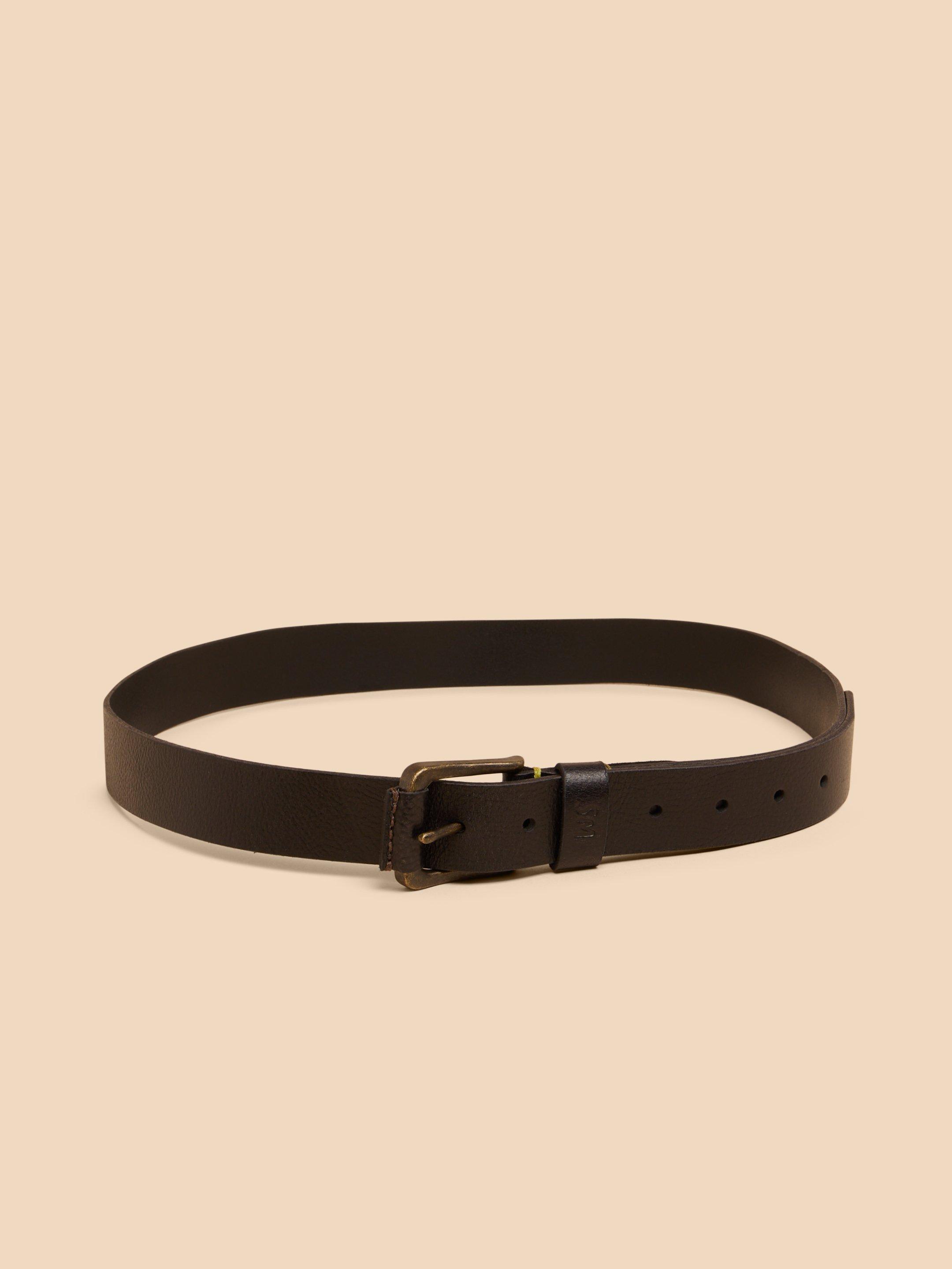 Leather Buckle Belt in PURE BLK - FLAT BACK