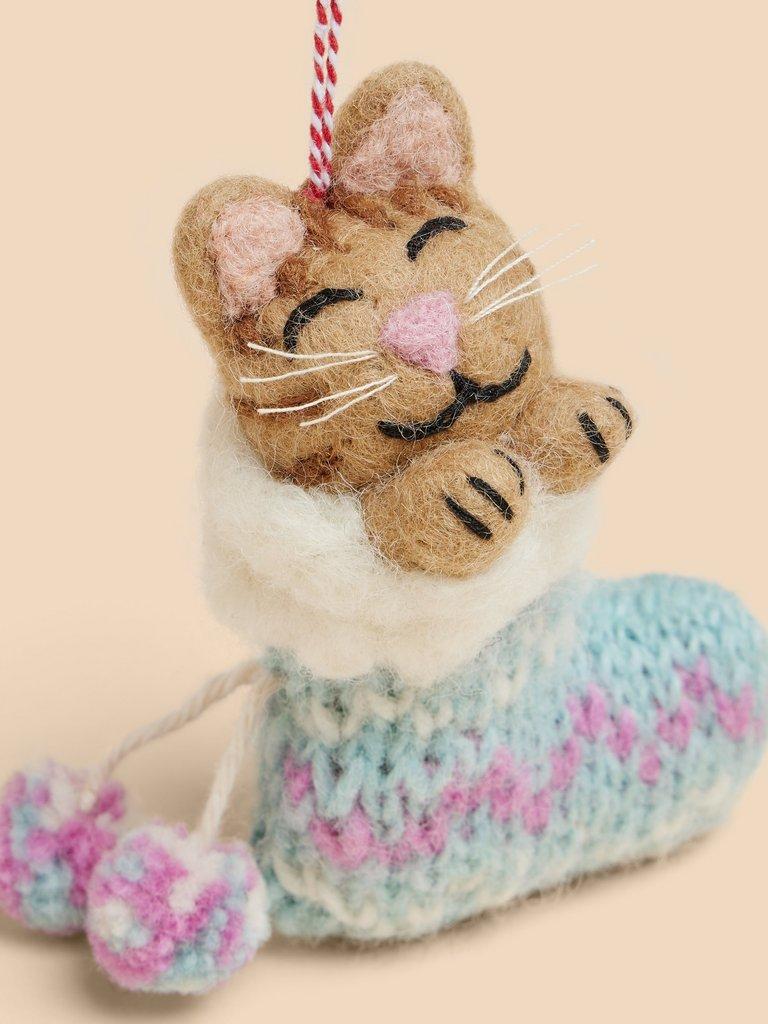 Cat in a Stocking Hanging Dec in WHITE MLT - FLAT DETAIL