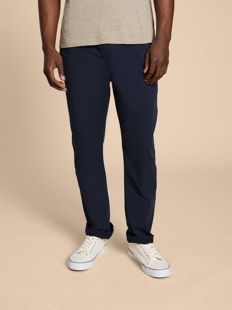 Palmer Drawstring Chino in DARK NAVY - MODEL DETAIL