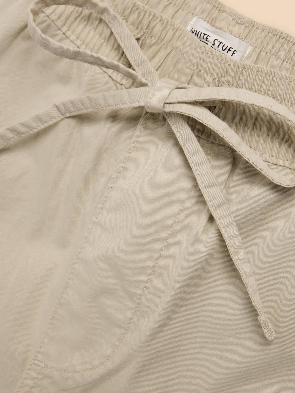 Palmer Drawstring Chino in LGT NAT - FLAT DETAIL