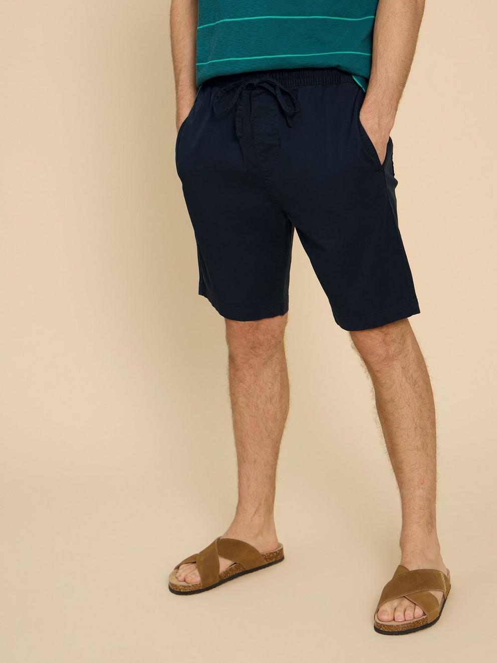 Palmer Drawstring Short in DARK NAVY - MODEL DETAIL