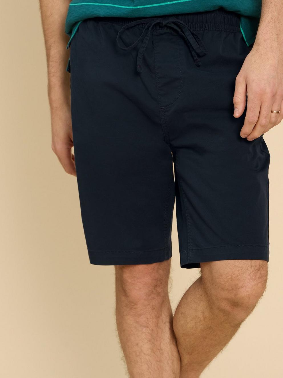 Palmer Drawstring Short in DARK NAVY - MODEL FRONT