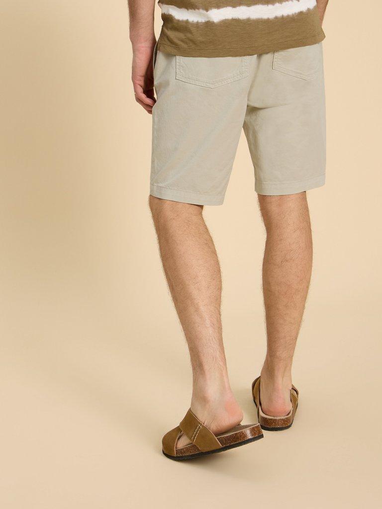 Palmer Drawstring Short in LGT NAT - MODEL BACK