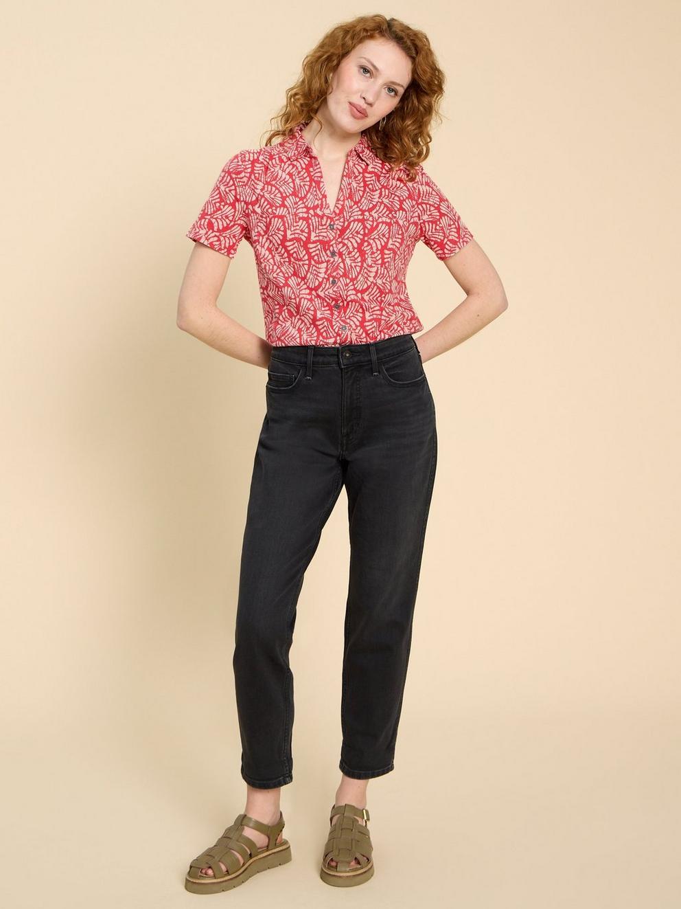 PENNY POCKET SHORT SLEEVE SHIRT in RED PR - MODEL FRONT