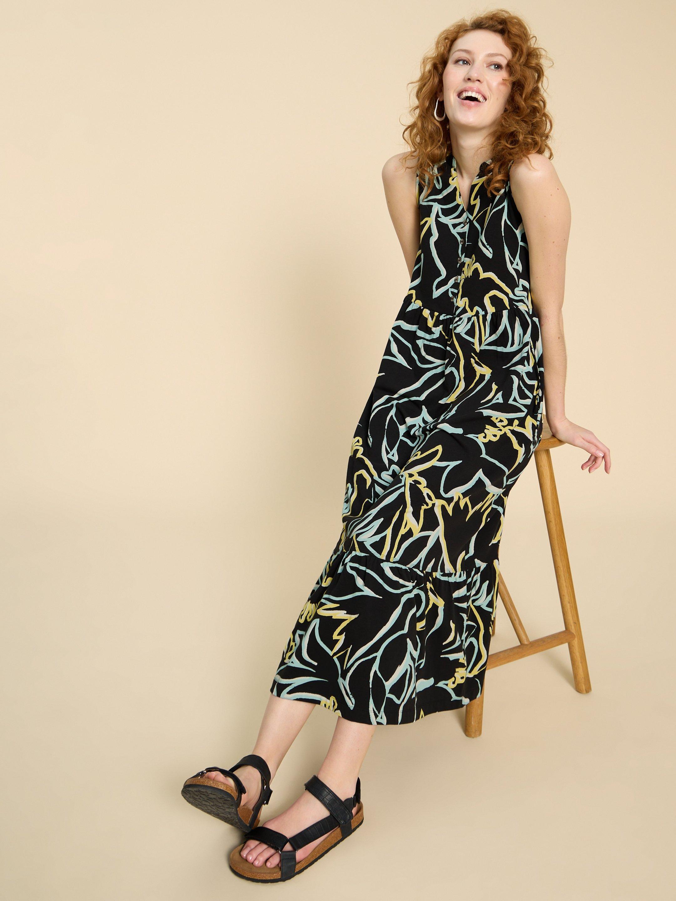 Sonia Jersey Maxi Dress in BLK PR - MODEL FRONT