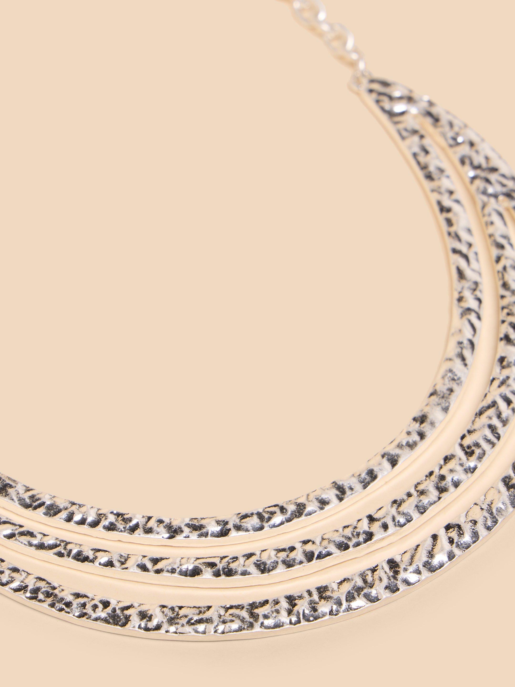 Mia Crescent Necklace in SLV TN MET - FLAT DETAIL