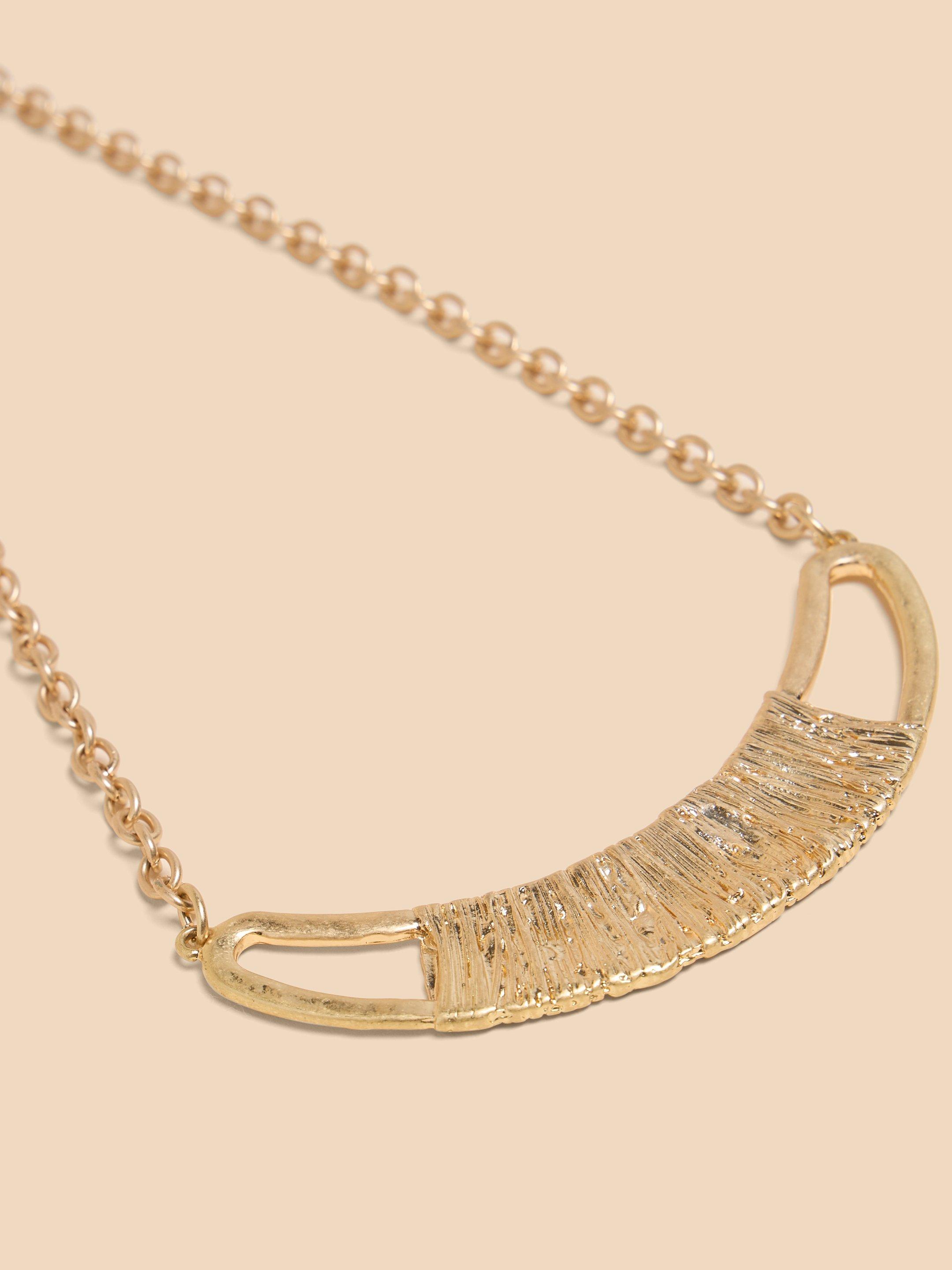Mae Metal Wrap Necklace in GLD TN MET - FLAT DETAIL