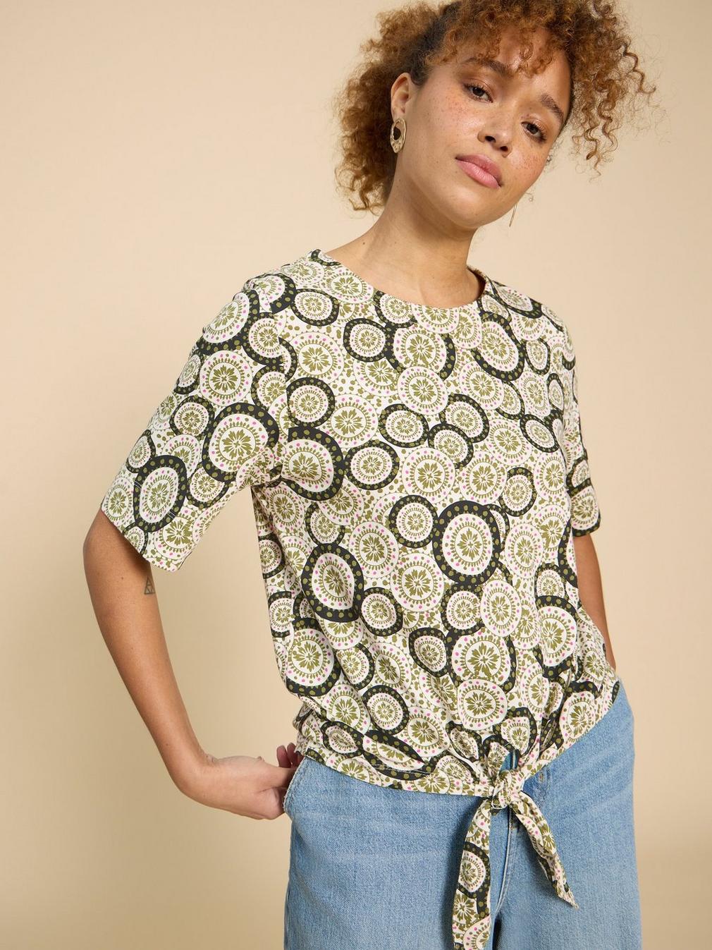 TIE CREW NECK PRINTED HEM TOP in GREEN PR - LIFESTYLE