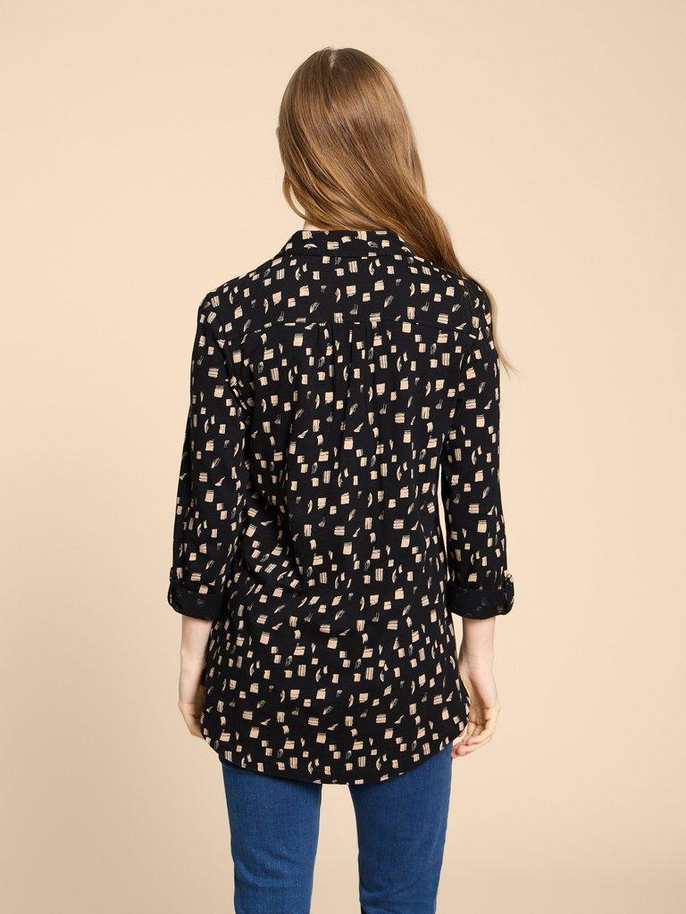 ANNIE LONGLINE SHIRT in BLK PR - MODEL BACK