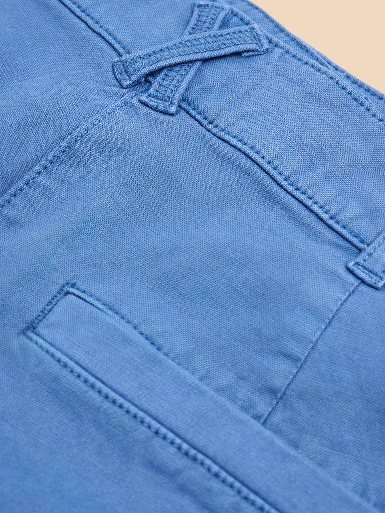 TABBIE CHINO SHORT in DK BLUE - FLAT DETAIL