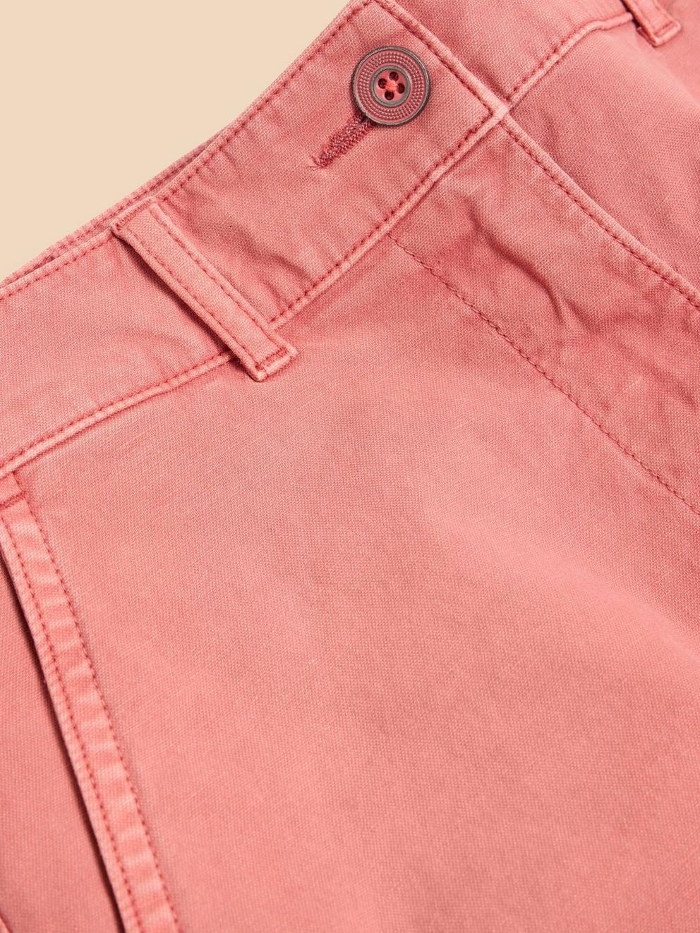TABBIE CHINO SHORT in DK RED - FLAT DETAIL