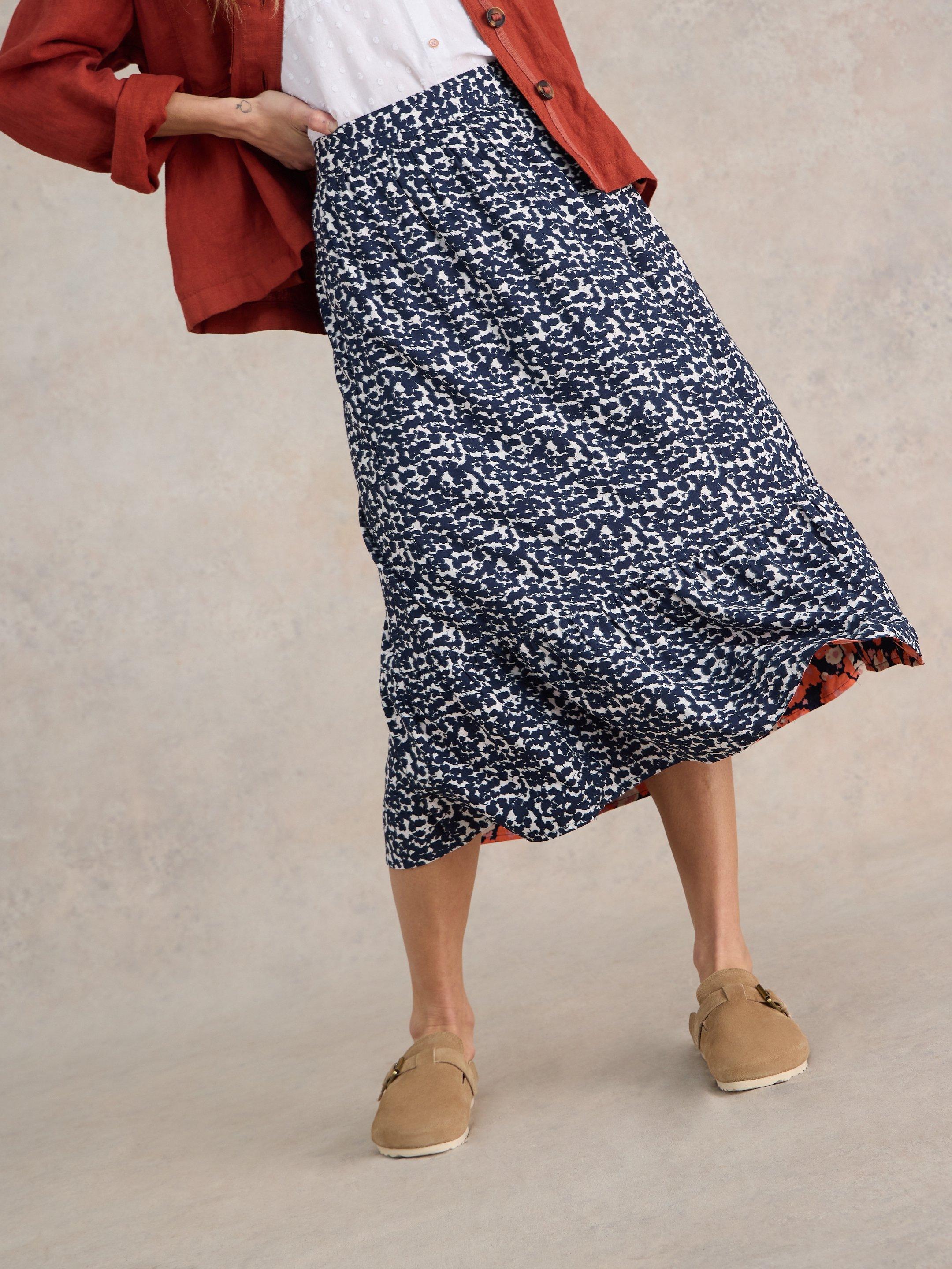 Ava Reversible Skirt in NAVY MULTI - MODEL DETAIL